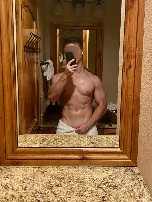 Should I drop the towel? 👀