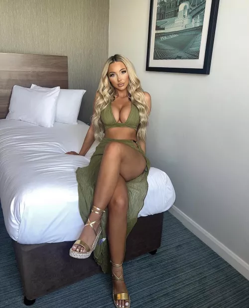 Single bed enough space?