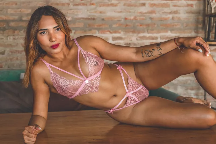 the table is served, you just come to eat