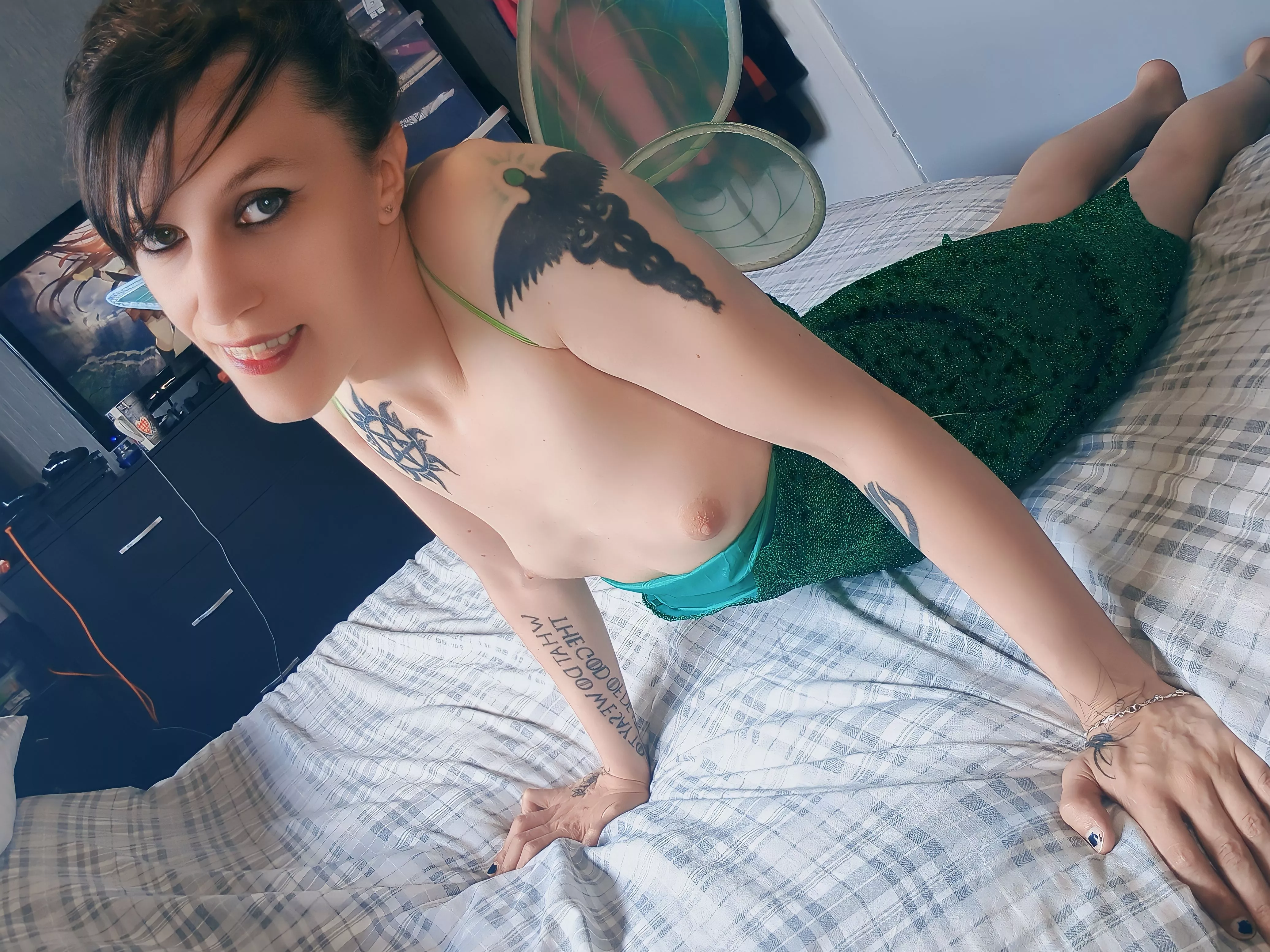 Tiny Tinkerbell tits for you 🥰🥰