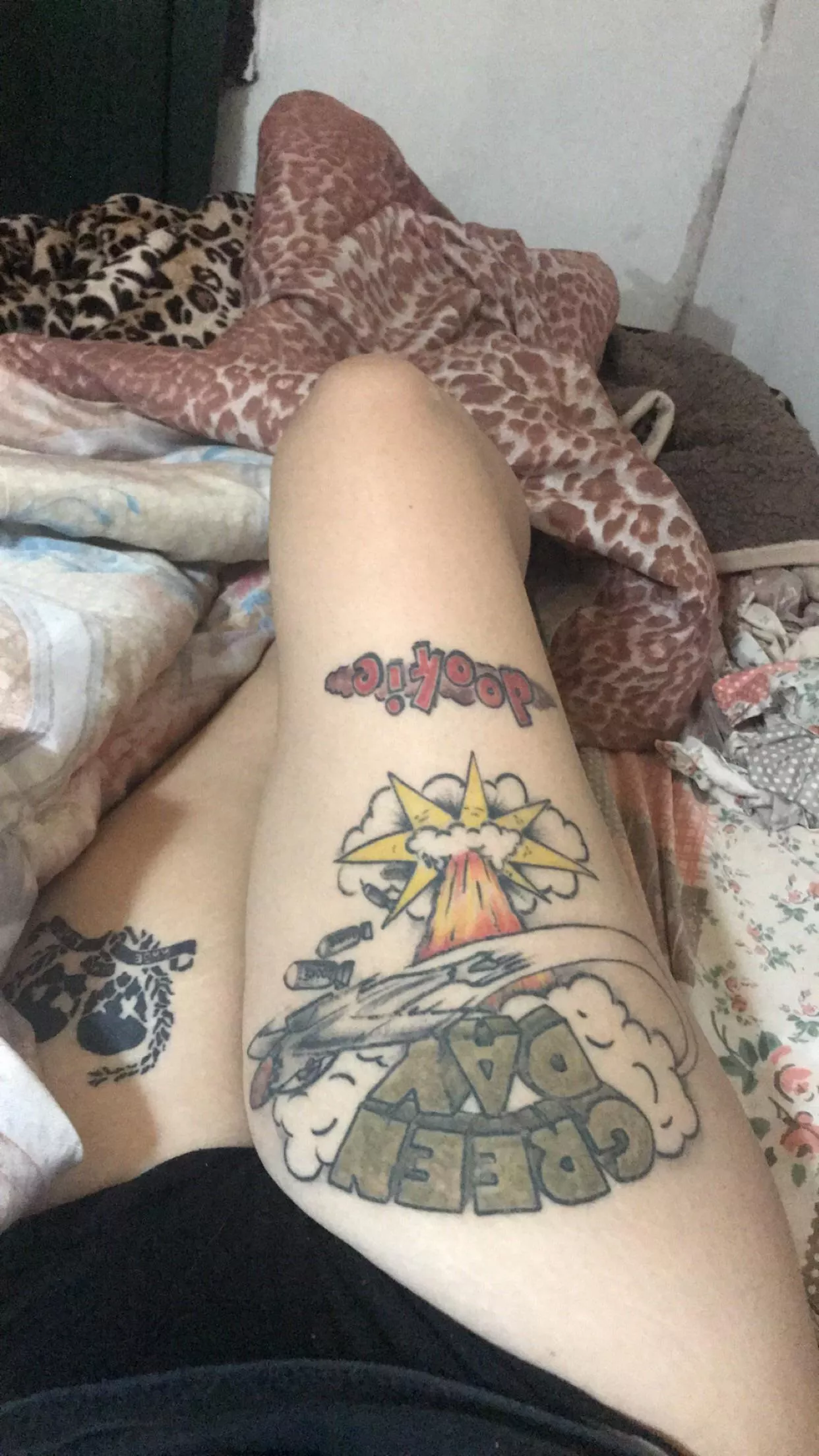 u like my tattooed thighs? 🤪