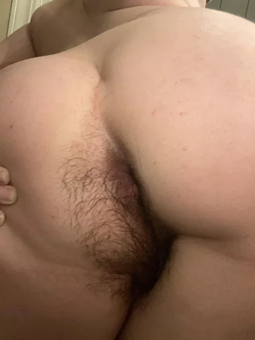 Who wants to stretch out my [h]airy holes?🥺