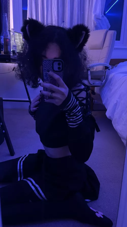 Wish I had someone to cuddle with 🥺