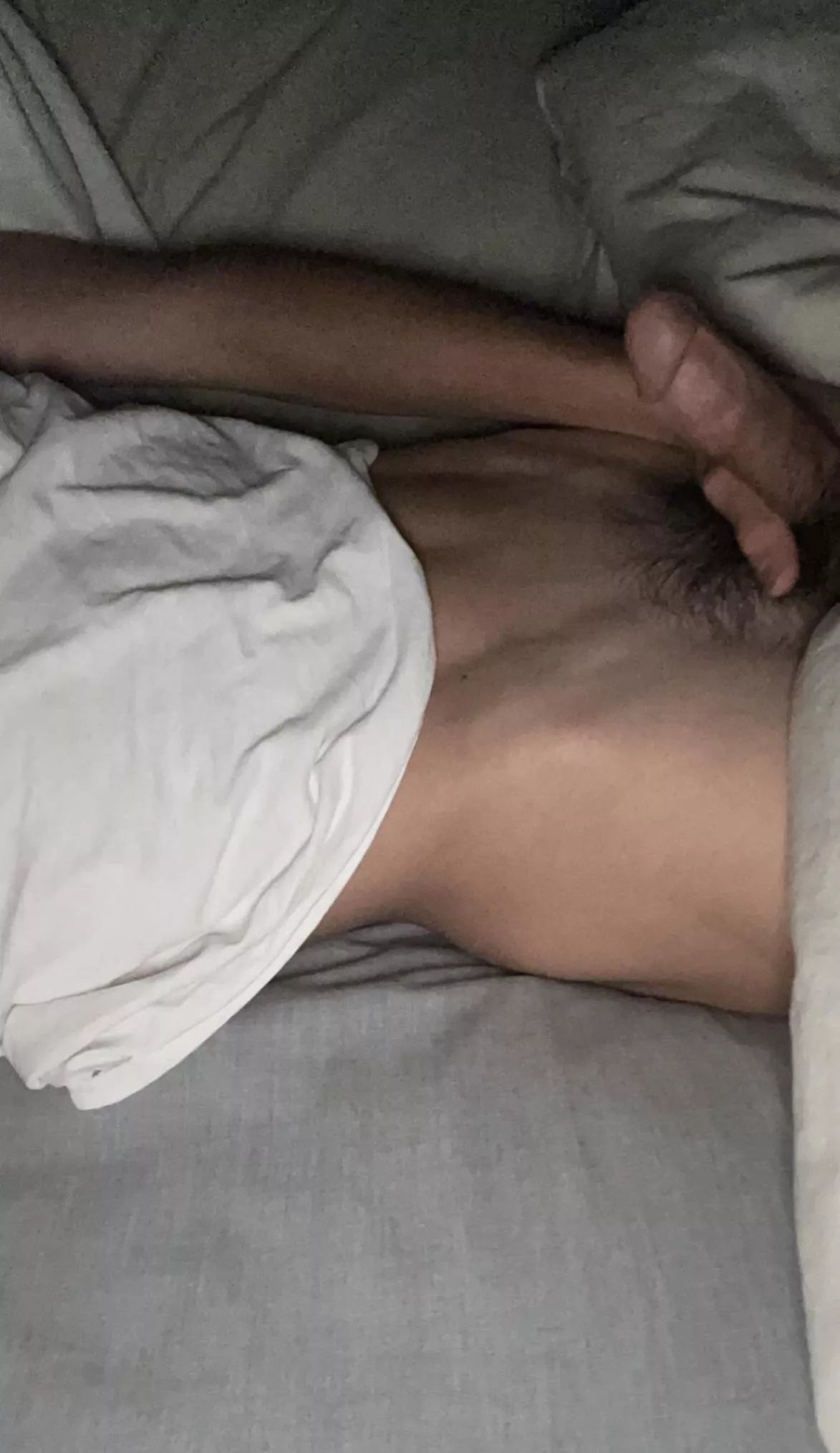 18 horny, add me on snap it’s midnight_useful