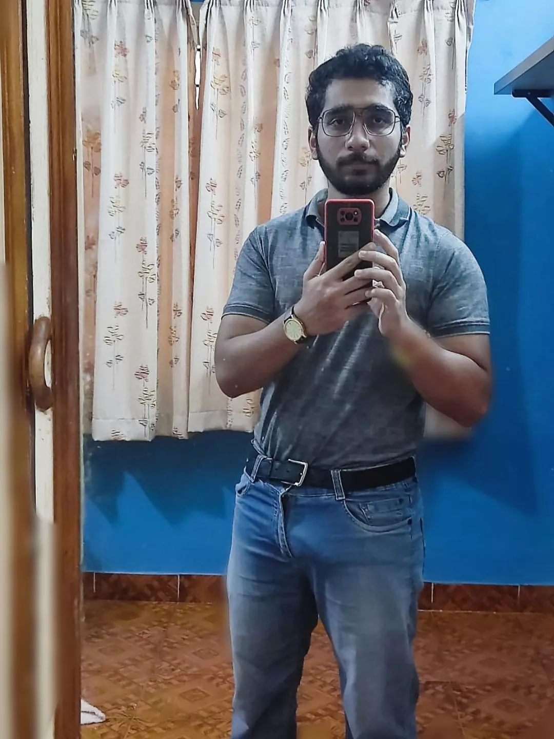 Am I dressed too decent for a date? I don't want to disappoint her😔