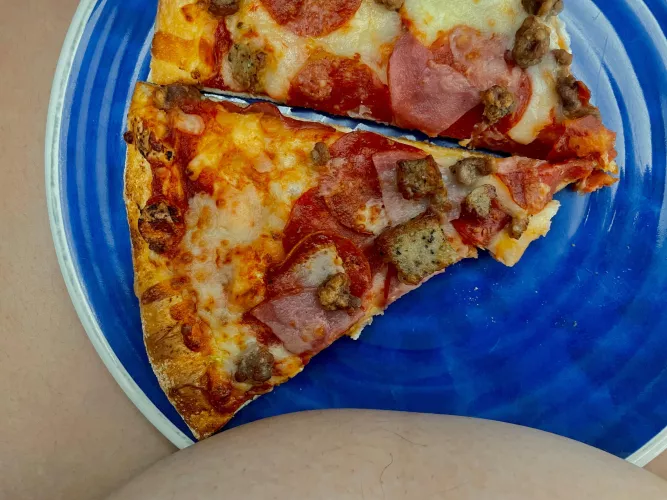 Breakfast 🐷 should I pair it with a soda or beer? 🍺