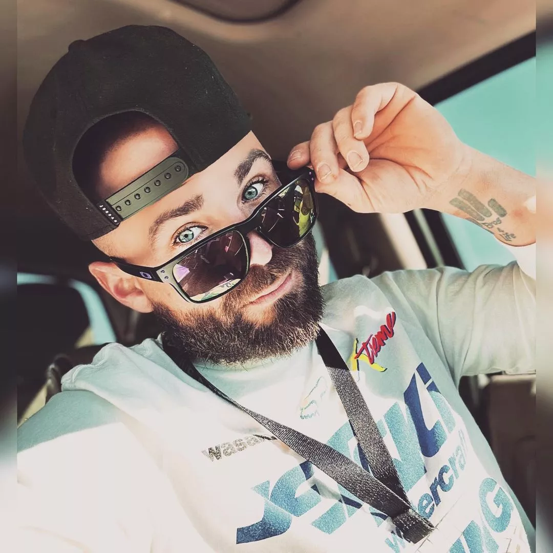 Certified lover boy.