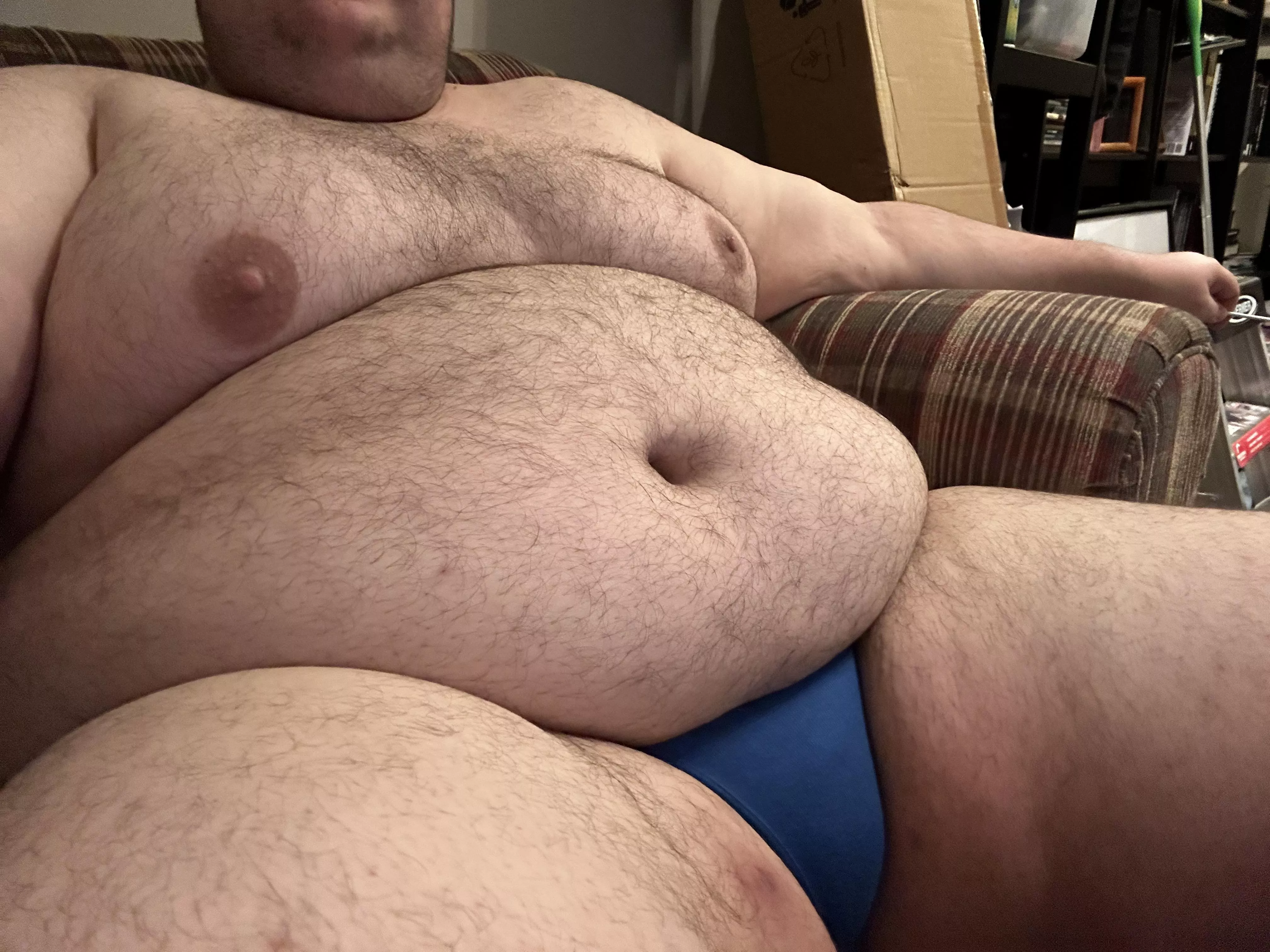 Chubby bear looking for Dom bears or sub chasers to chat with. Feeling extra snuggly and flirty today.