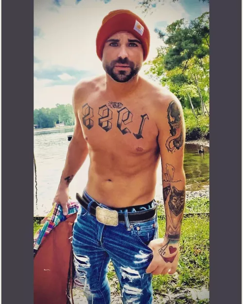 Flexin' my tats 'cause why not!!