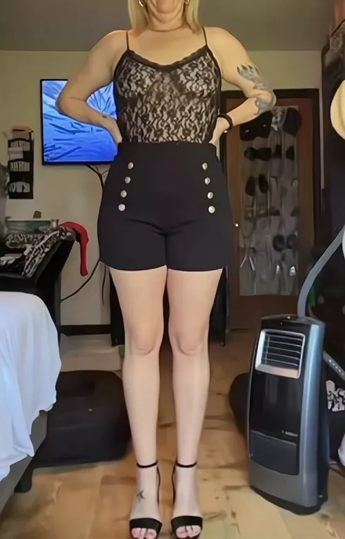 How is this outfit/ heels combo?