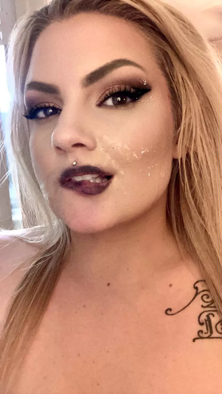 Makes me feel so dirty in the best way 😈