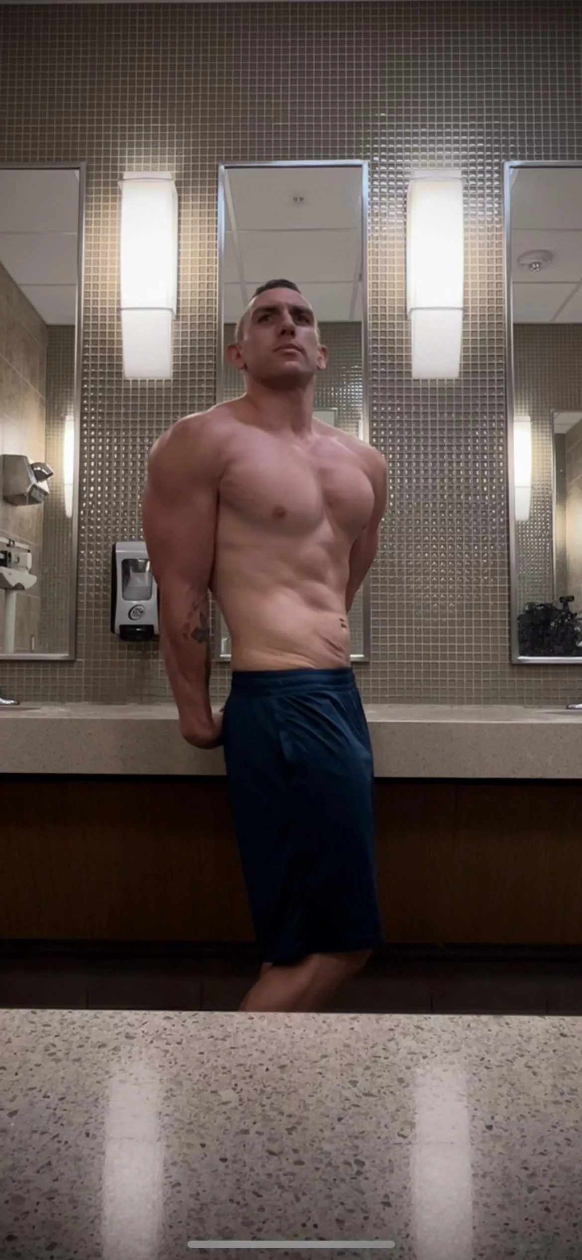 (M)y chest and tris are pumped