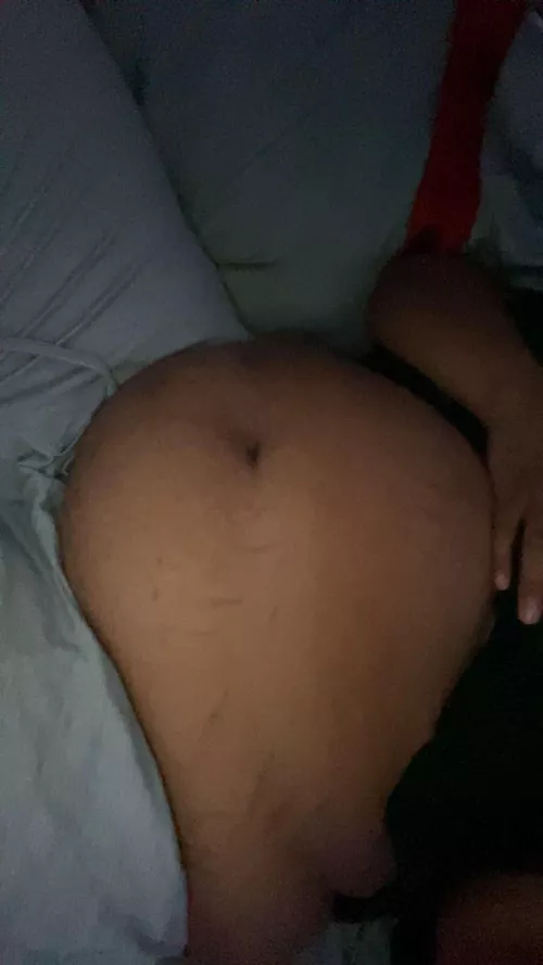 my fat belly after 4 plates of food :)