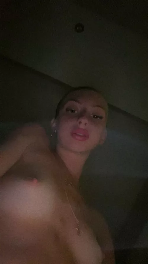 my titties might be small but 100% natural for you to suck them💜