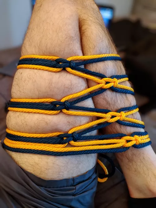 New rope day means experimenting with a new tie!