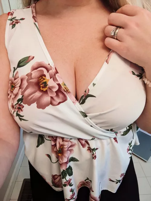 Slutty milf and wife right here