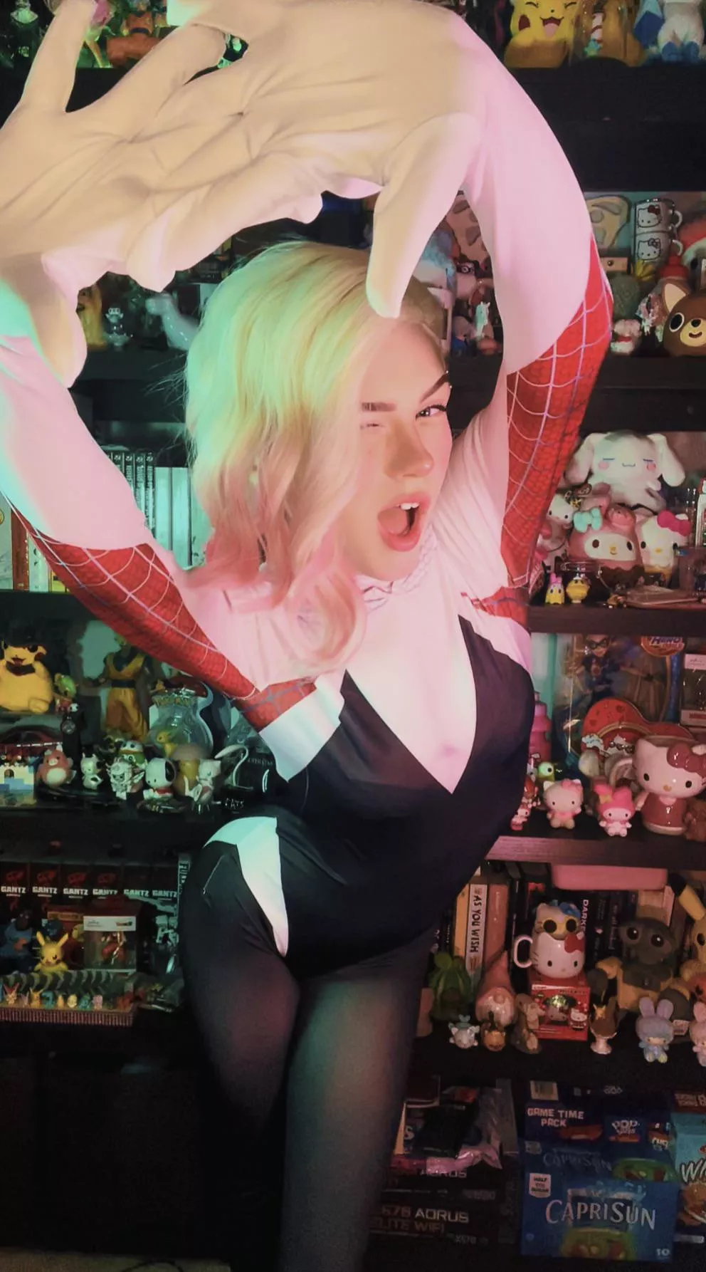 Spider Gwen (Spider-Verse) by Cinnamarollslut