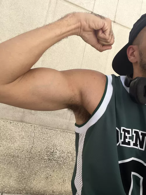 Sweaty 💦💪🏼👃🏼