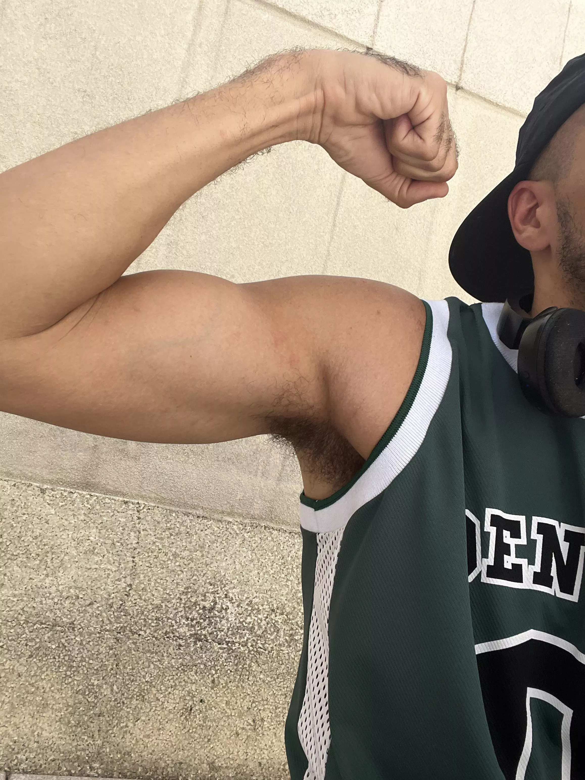 Sweaty 💦💪🏼👃🏼