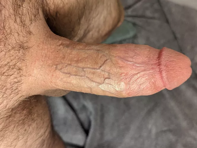 Thick bull cock should always be serviced by couples