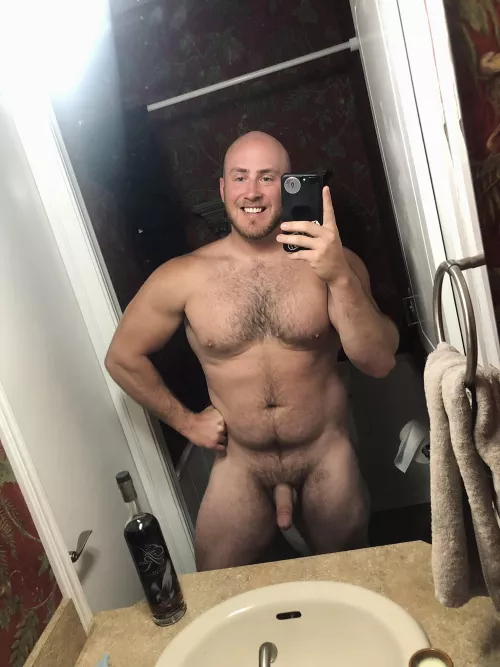 Whiskey and chill?🦅