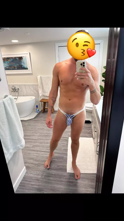 Who else likes a see through pouch?