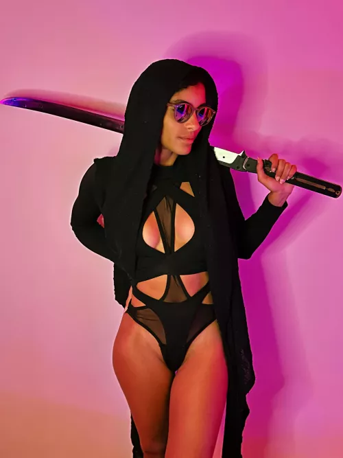 Working on my Freaky Deaky fit! What do you think?