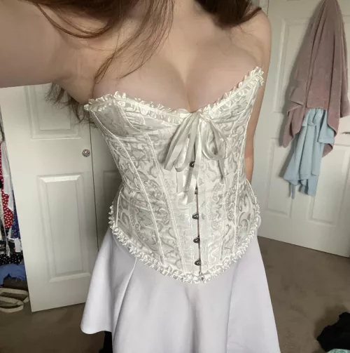 Worth the struggle to put on lol🤍