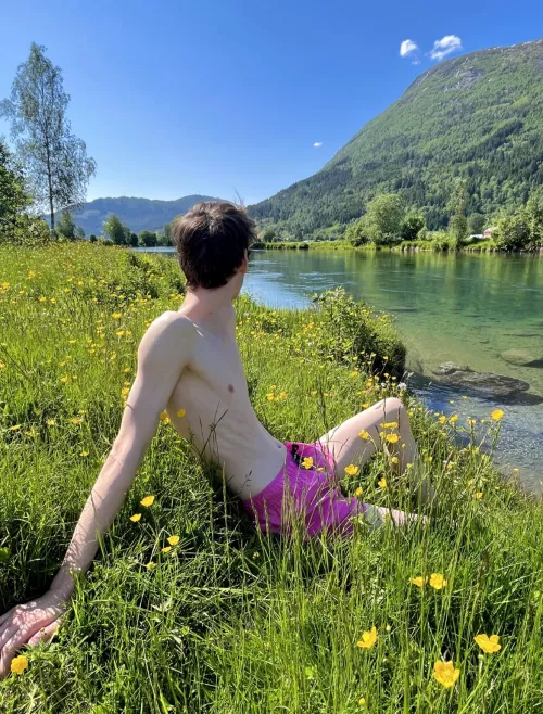 would you jerk off together here? 💦