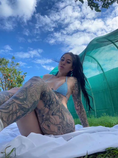 Aussie Milf (@_ladylucifer.sgh) [Instagram]