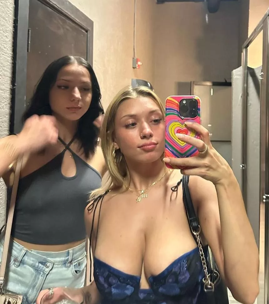 Blurry pic just to assert dominance