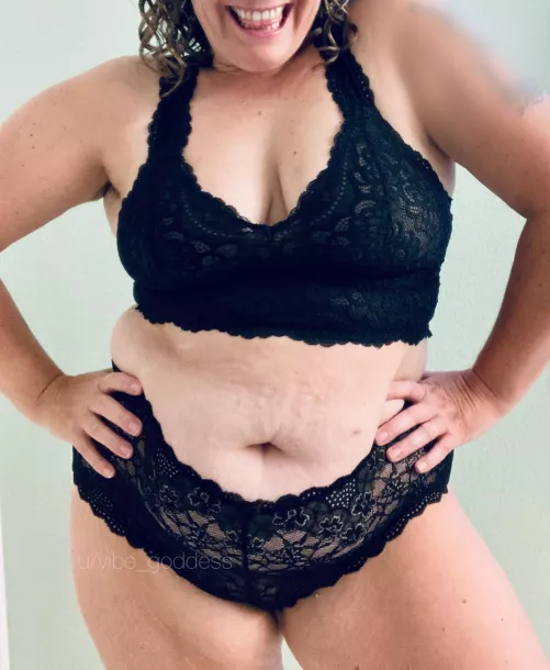 Goddess here, reporting for duty in the Bralette Brigade!