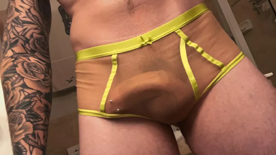 Heard you like to window shop. 😏