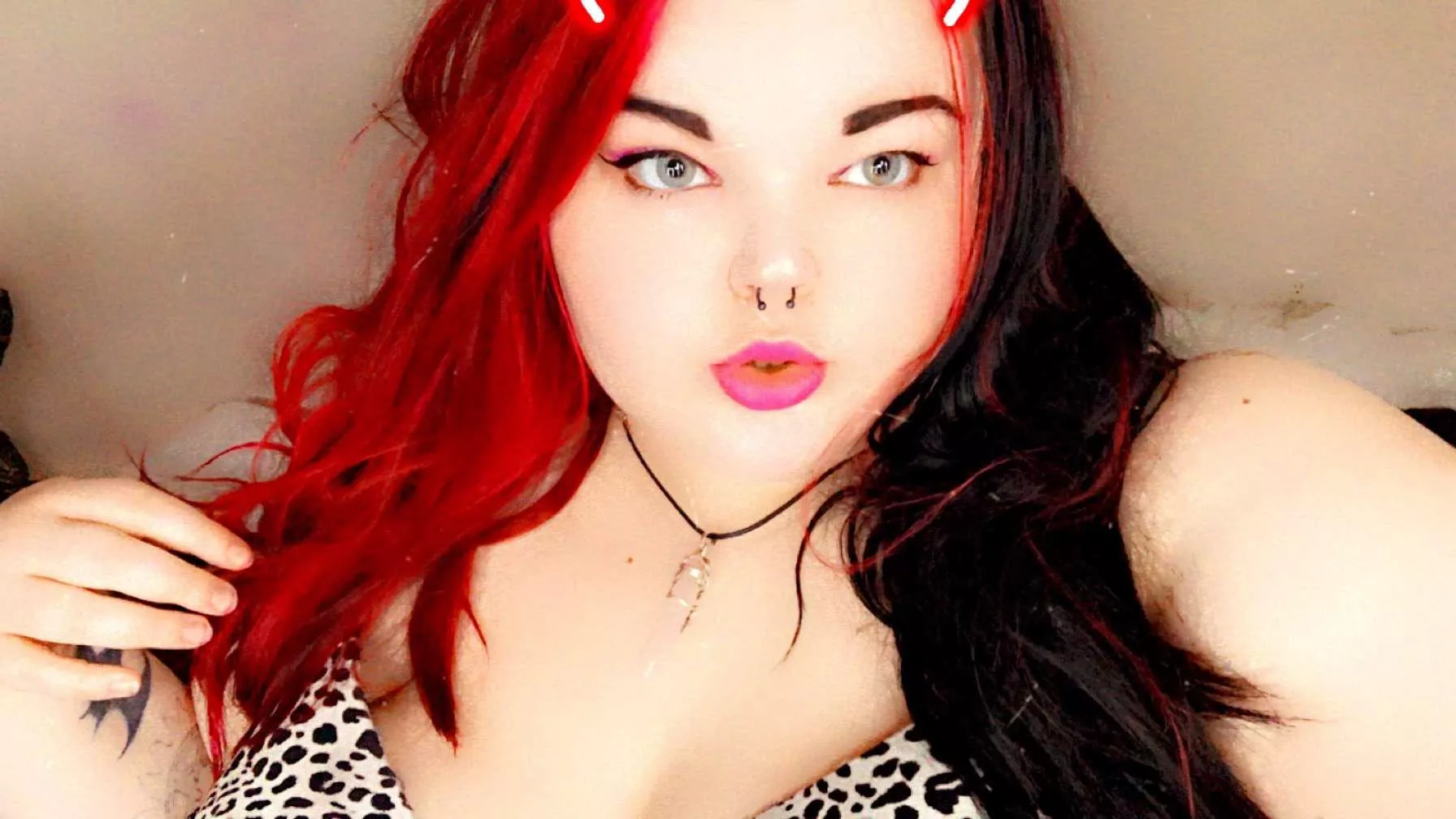 Hey daddies wanna flirt