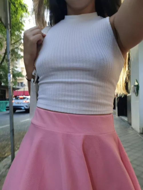 Let's watch at last the Barbie movie!