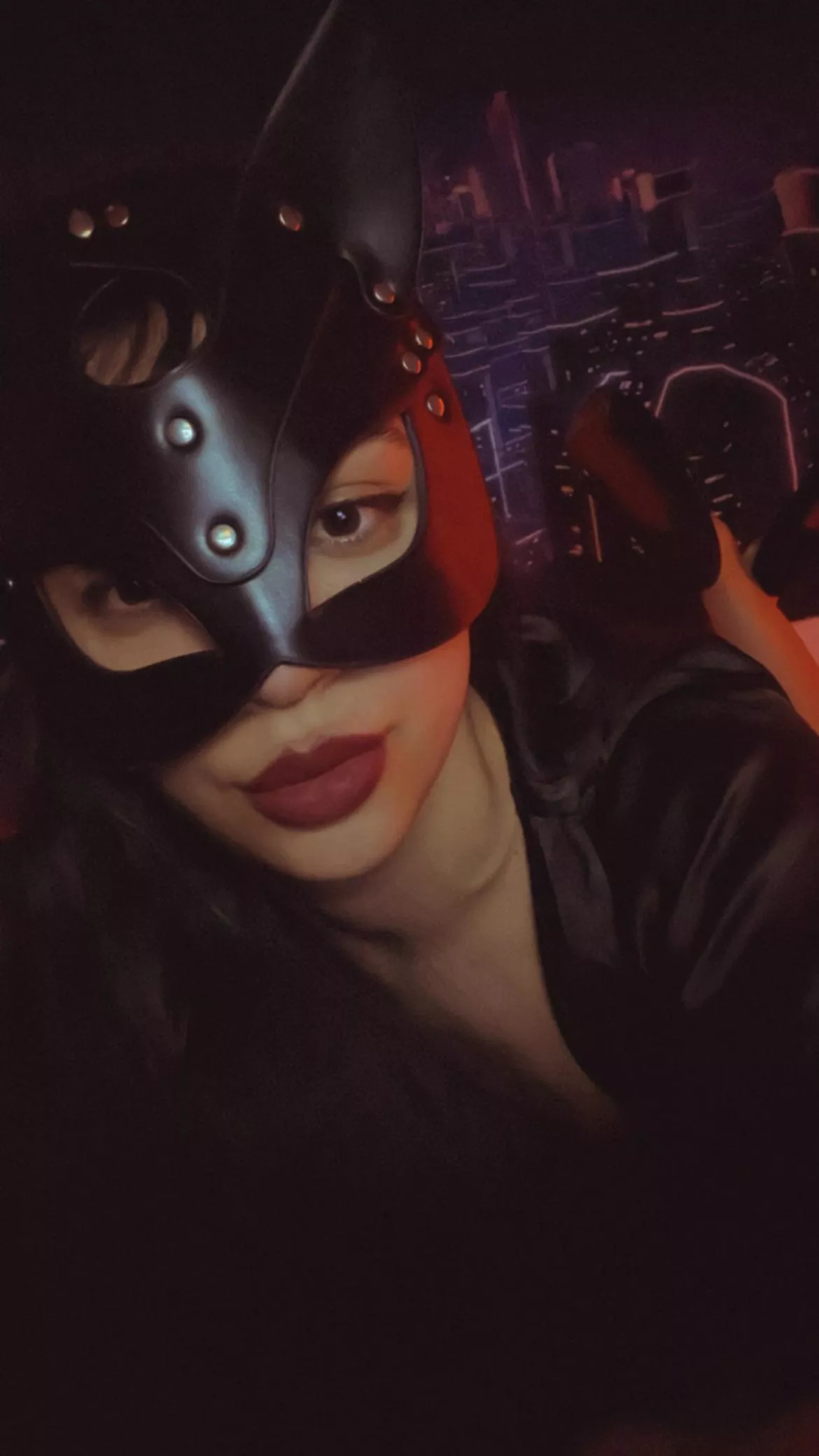 Live now https://m.chaturbate.com/titaniumblvck/