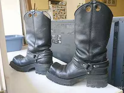 Looking for this pair of harness biker boots - please tell me what brand/model. Thanks a lot!