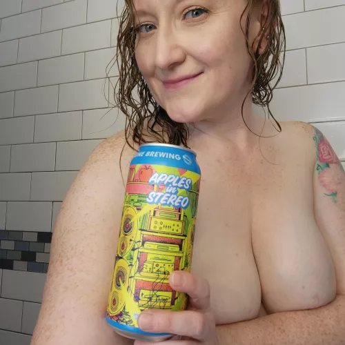 Mikerphone x Eris Apples In Stereo Graf