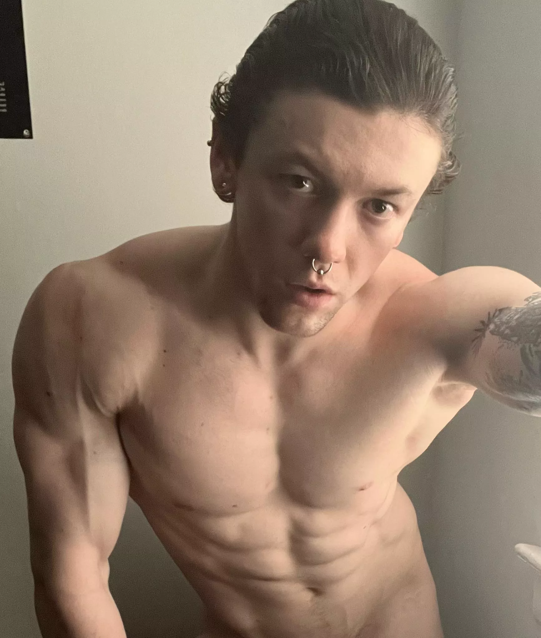 Need someone to service 💦