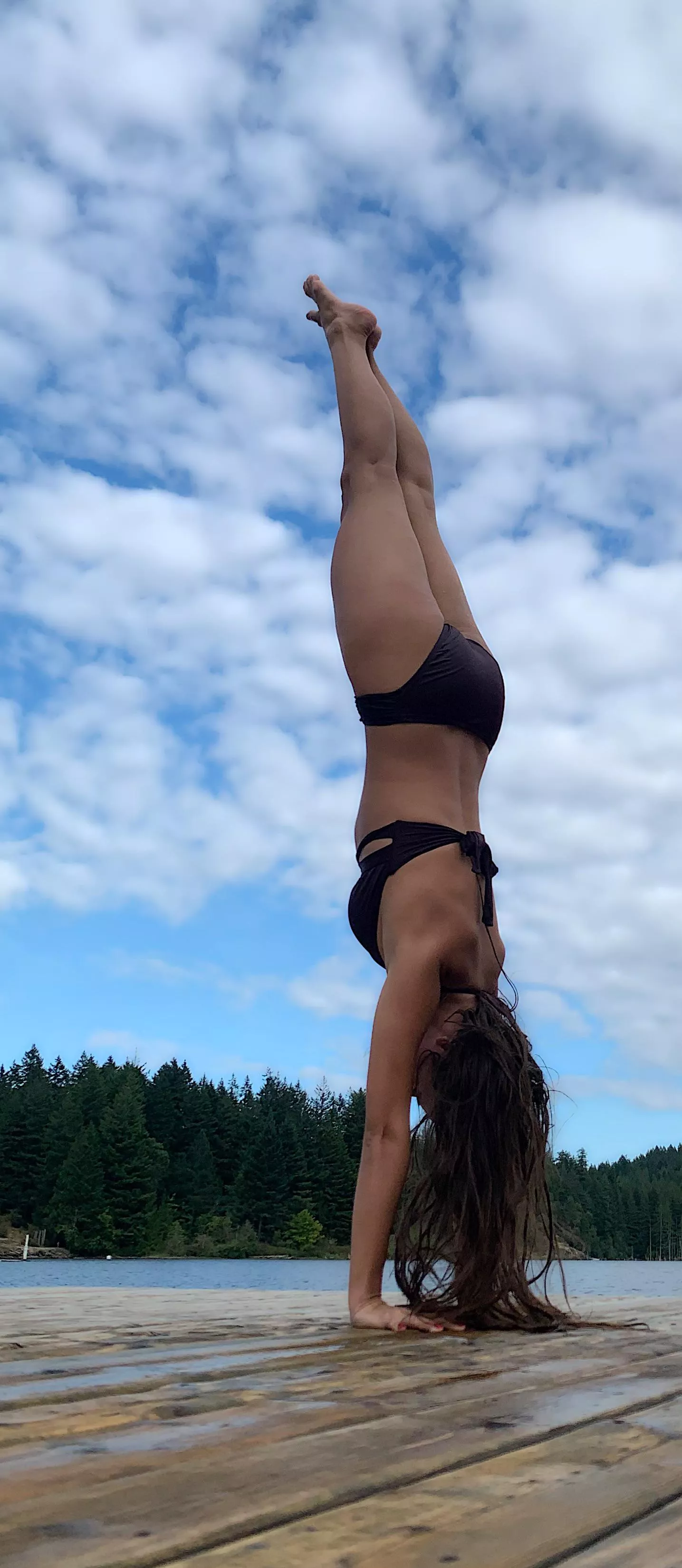 Showing off my handstands and my tight cute body