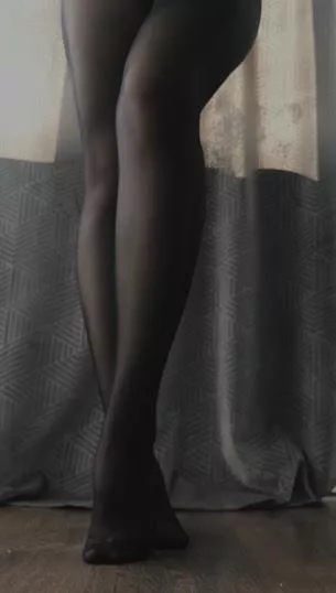 Time to sniff my pantyhose