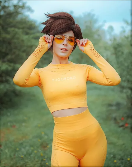 Tracer [Overwatch] by Yugoro