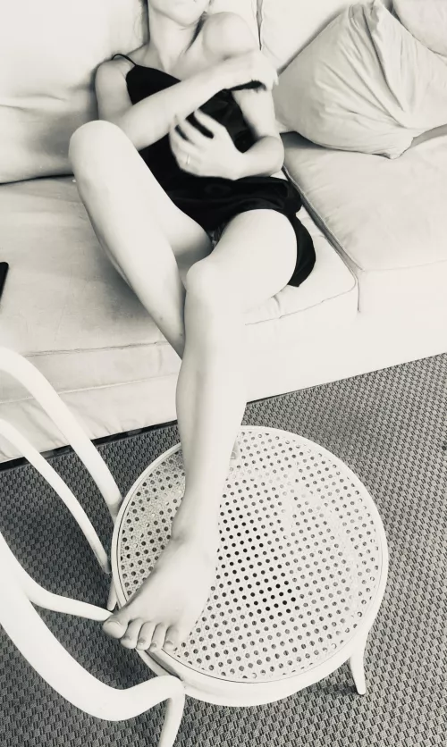 You get to lick one thing only..choose wisely 🖤🐇