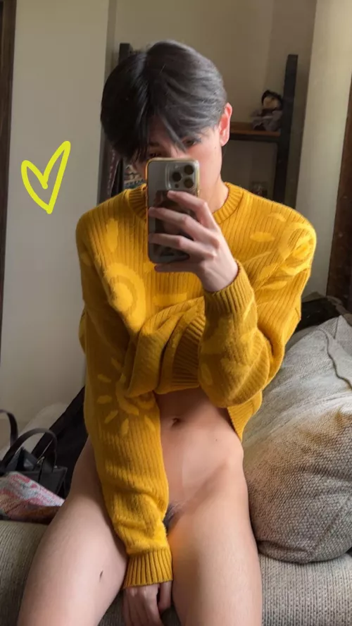 20, snap:ianaiko1311, asian bottom here looking for hot men to trade with ;) add me