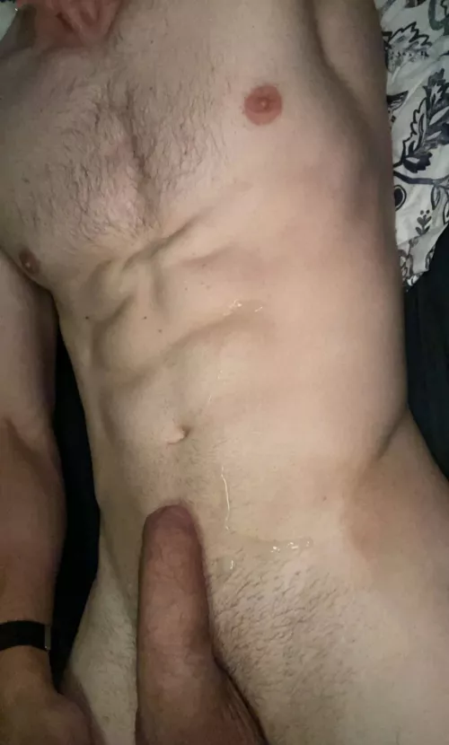 24 Looking for hot fit muscular guys who loves showing off on snapgrp. Hmu willie_you2874. You can also check my profile 😉