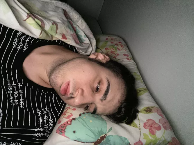 28M - Can't stop crying..