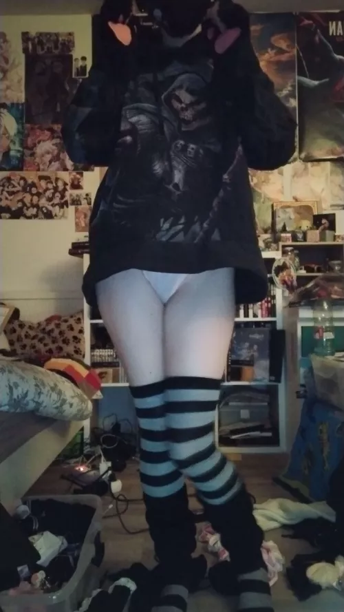 Can I be your femboy goth bf?