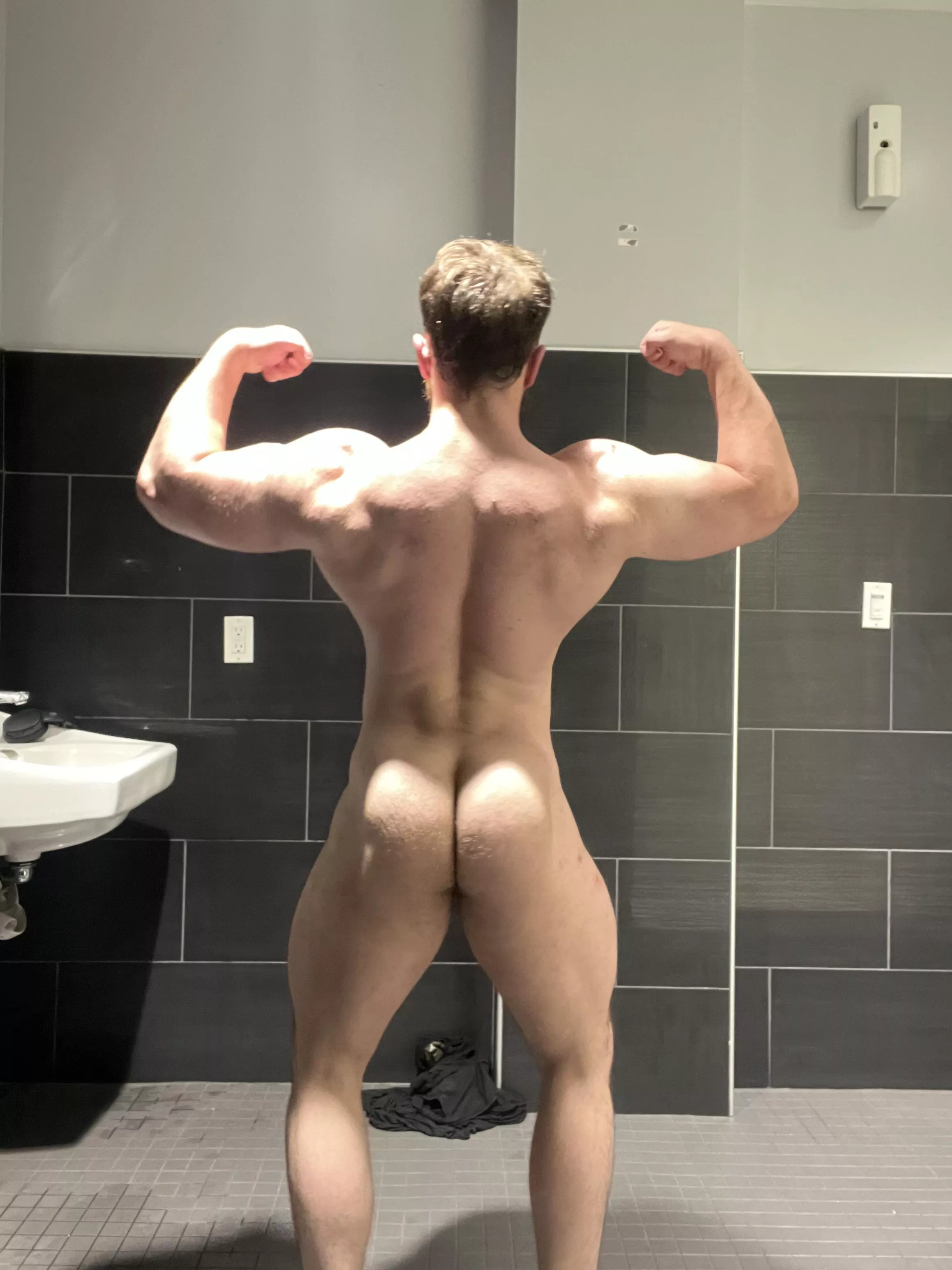 Catch me in the locker room 😈