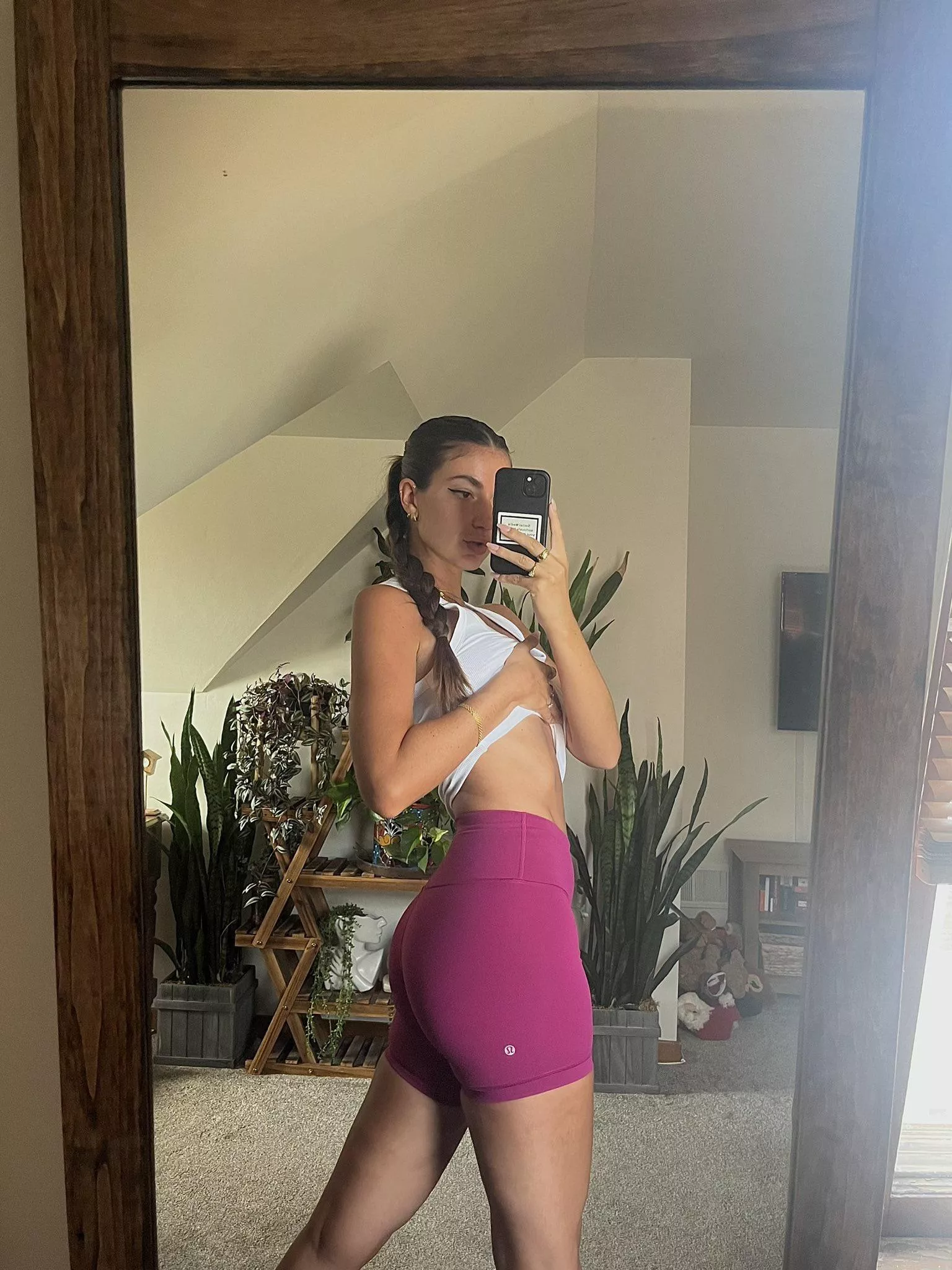 [domme] I could melt your gooner brain in 2 seconds with this perfectly sculpted body. On your knees while you’re worshiping perfection.