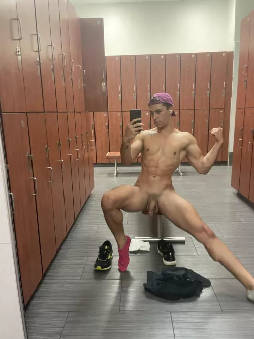 Flaunting his package